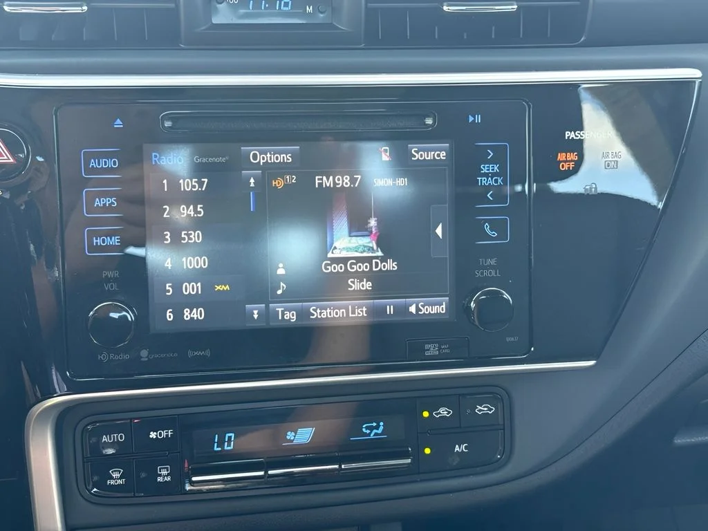 Used 2017 Gray Toyota XLE image 10