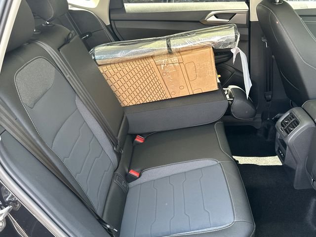 New 2026 Black Volkswagen 1.5T SE Black image 15