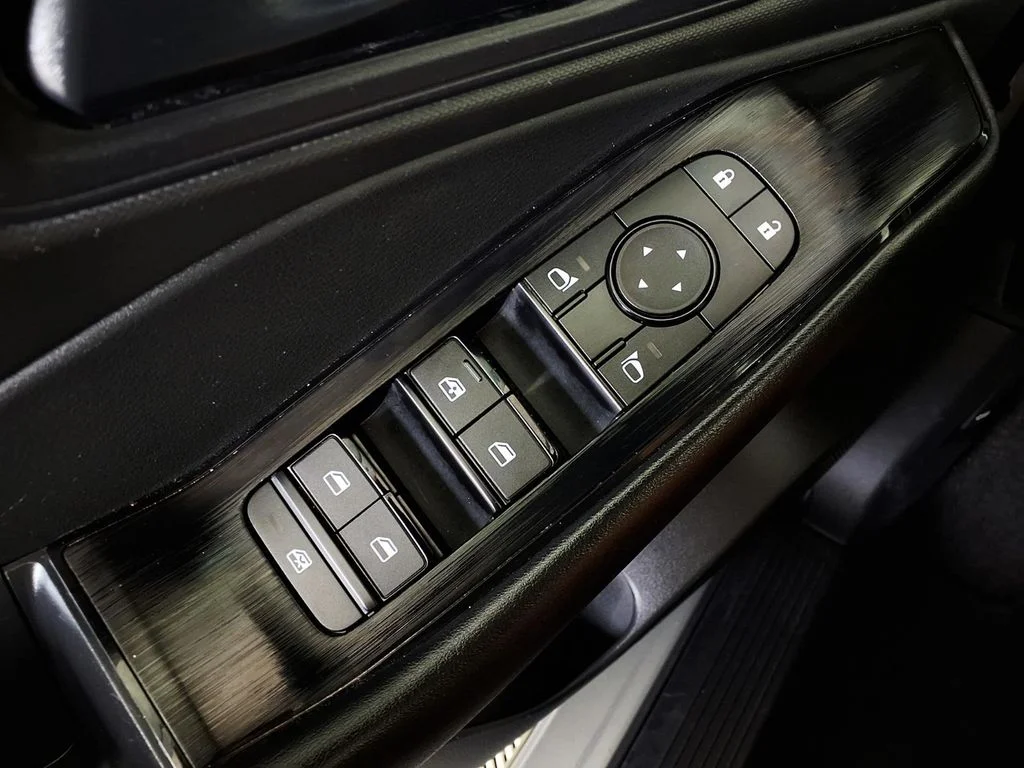 Used 2024 Silver Nissan S image 25