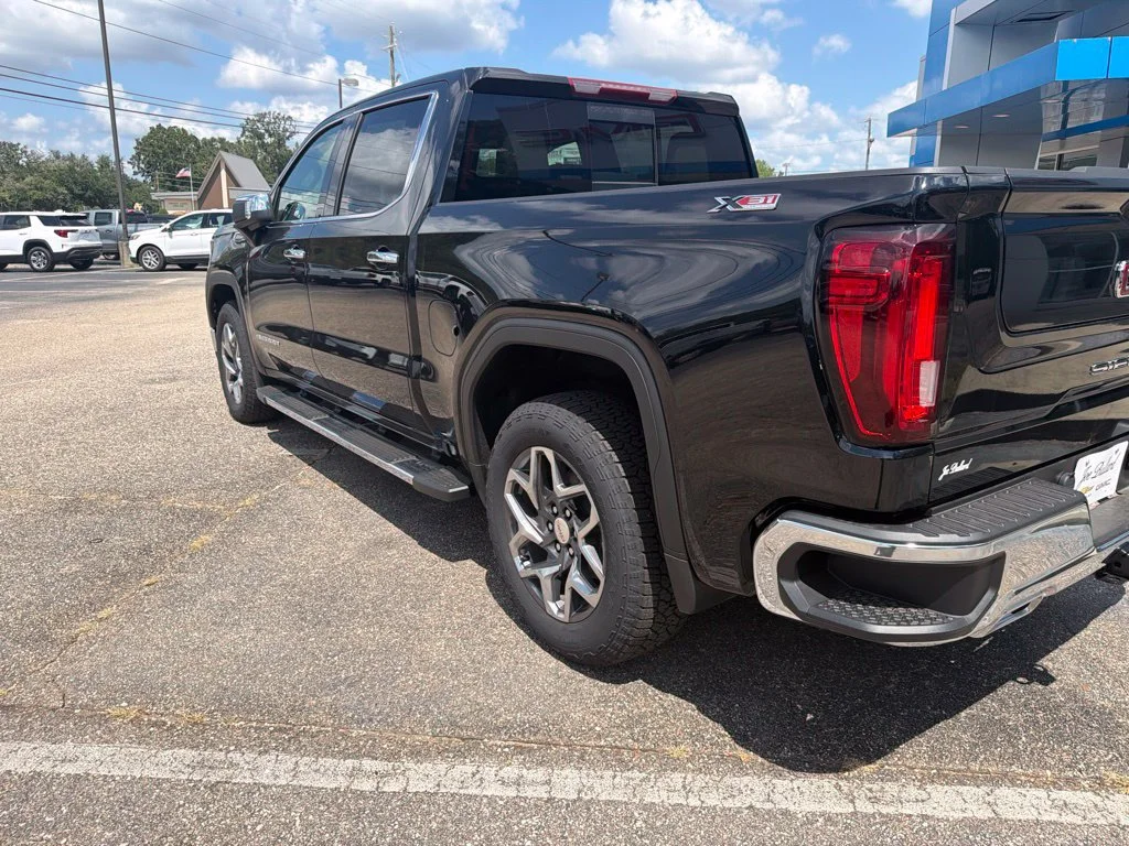 New 2026 Onyx Black GMC SLT image 3