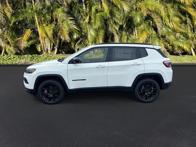 New 2026 Bright White Clearcoat Jeep Latitude image 2