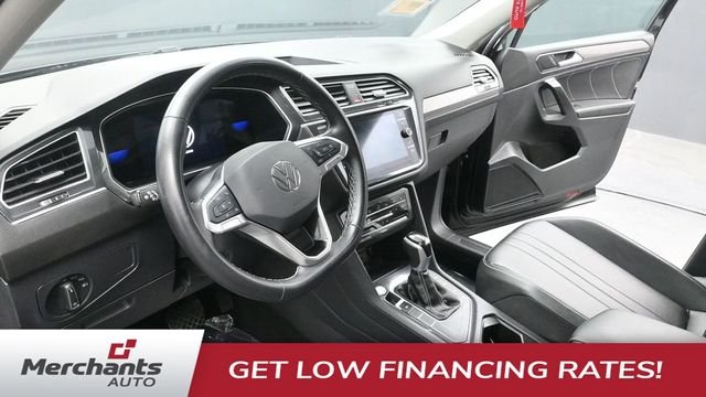 Used 2024 Black Volkswagen 2.0T SE image 20