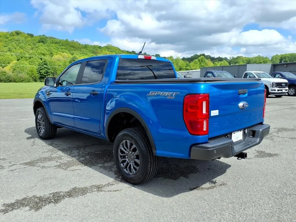 Used 2021 Blue Metallic Ford XLT image 3