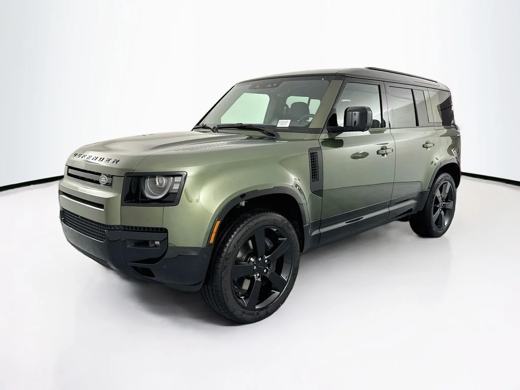 New 2026 Woolstone Green Land Rover X-Dynamic SE image 1
