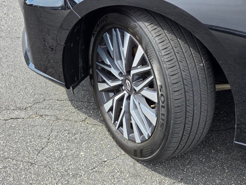 Used 2025 Black Nissan 2.5 SV image 27