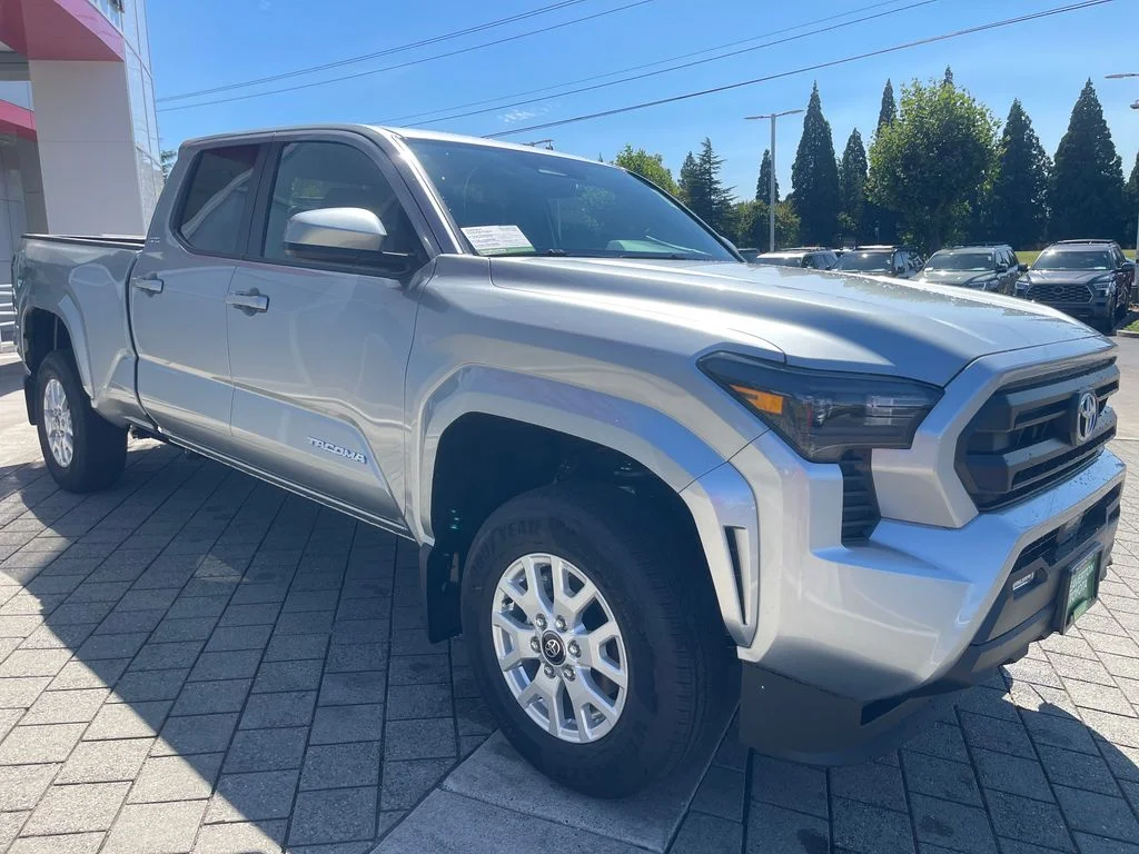 New 2026  Toyota SR5 image 7