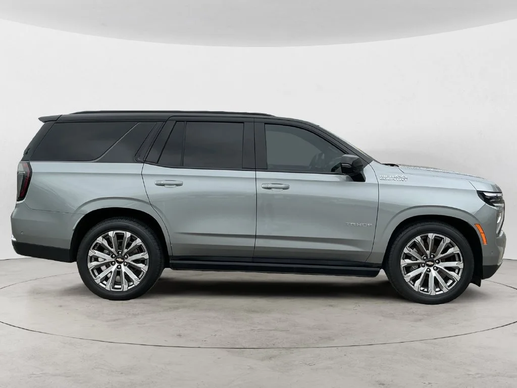 Used 2025 Sterling Gray Metallic Chevrolet High Country image 4