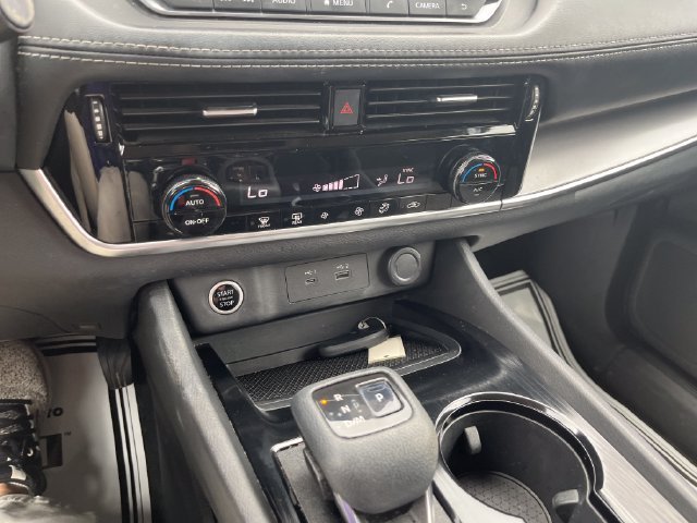 Used 2021 Gray Nissan SV image 19