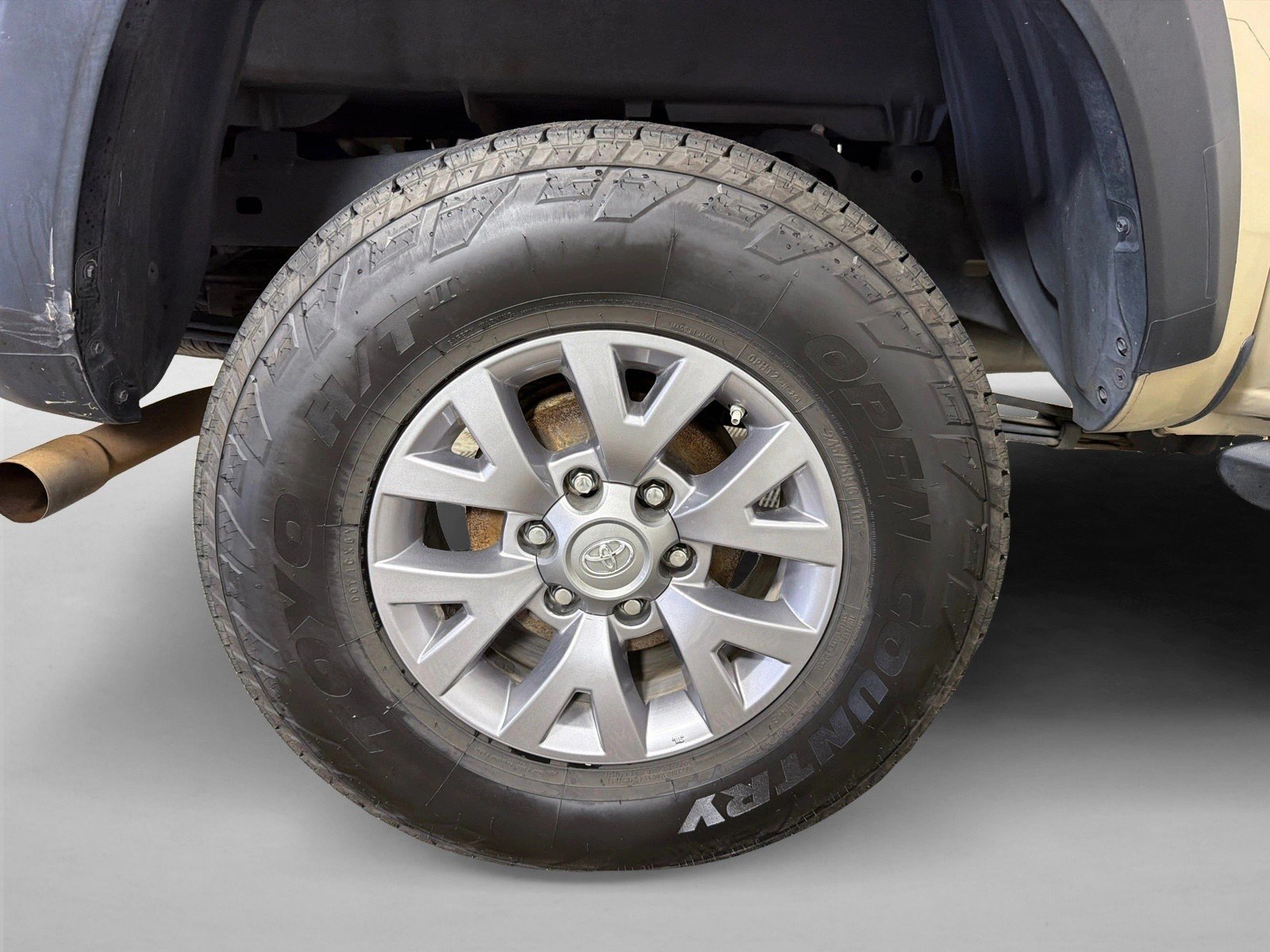 Used 2019 Quicksand Toyota SR5 image 17