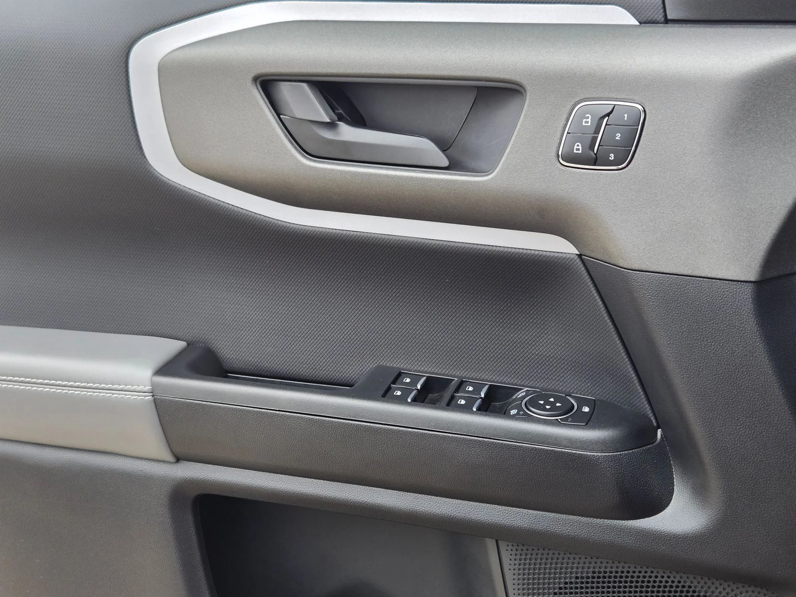 New 2025 Gray Ford Badlands image 15