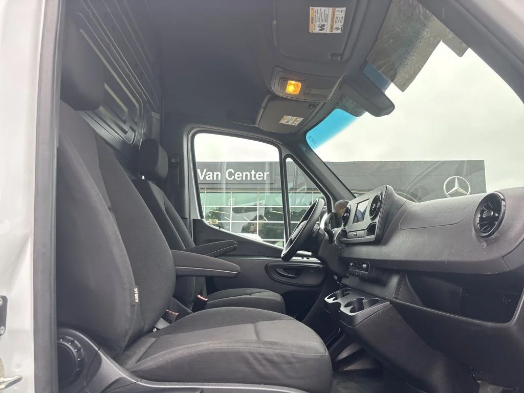Used 2024 Arctic White Mercedes-Benz Cargo 170 WB image 21