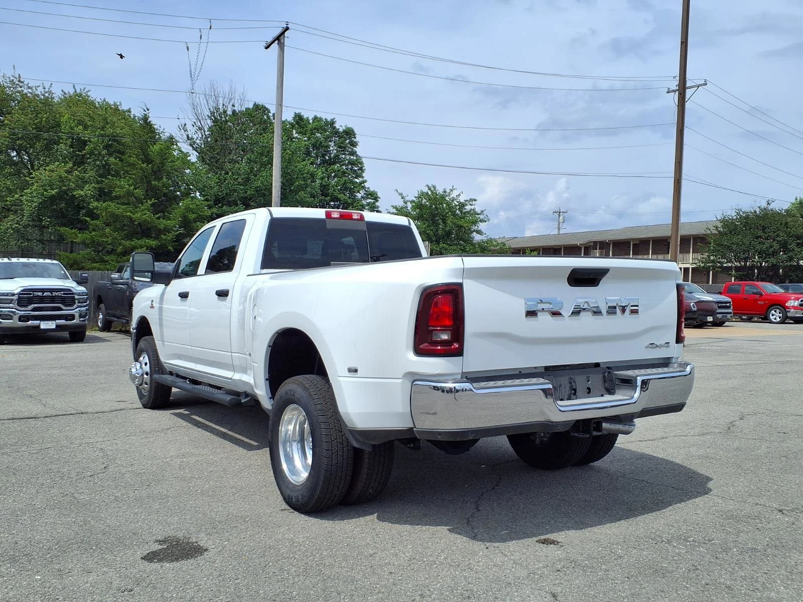 New 2026 Bright White Clear-Coat Exterior Paint RAM Tradesman image 2