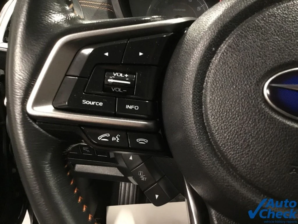 Used 2018 Gray Subaru 2.0i Limited image 39