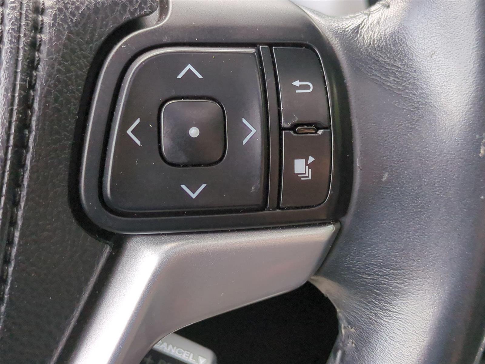 Used 2014 PREDAWN GRAY MICA TOYOTA  image 21