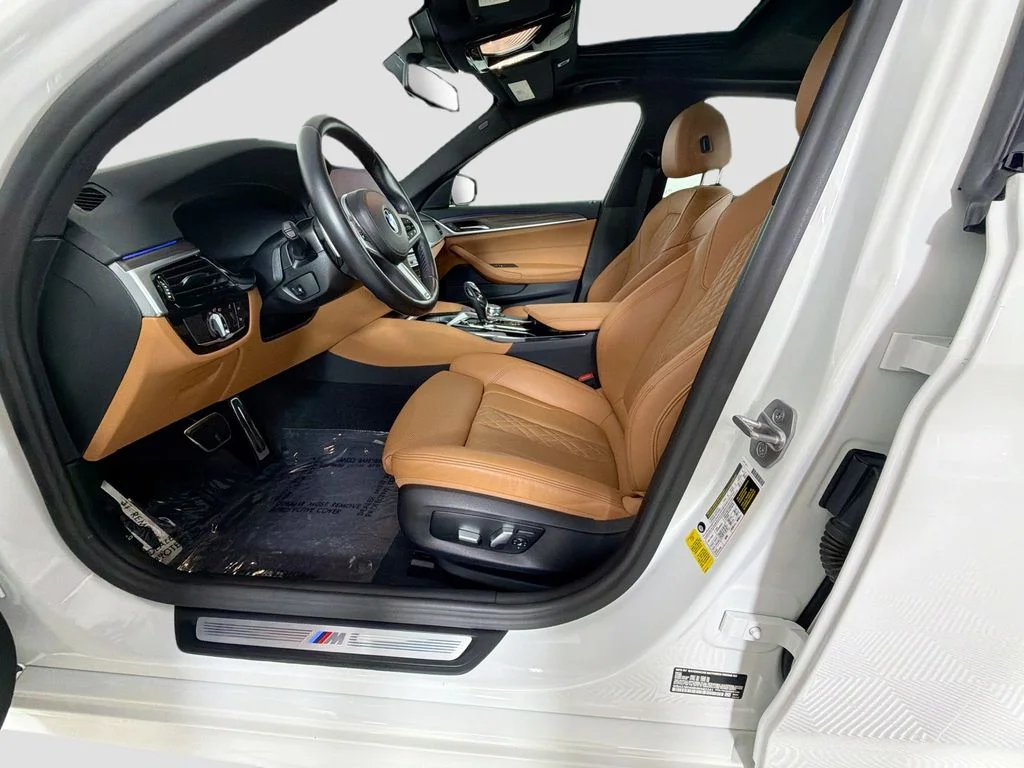Used 2022 White BMW 530i image 21