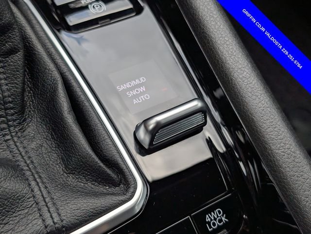 Used 2025 Blue Jeep Latitude image 26