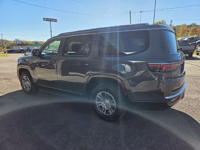 Certified Used 2022 Metallic Jeep Series I image 4