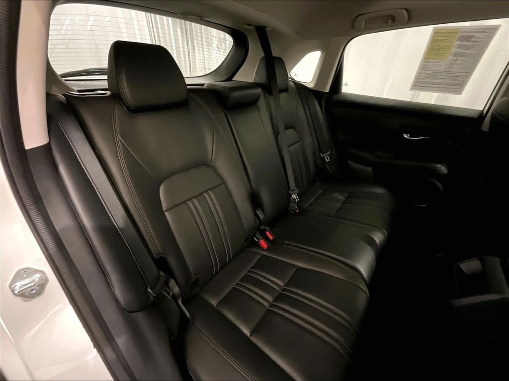 Used 2026 Platinum White Honda EX-L image 16