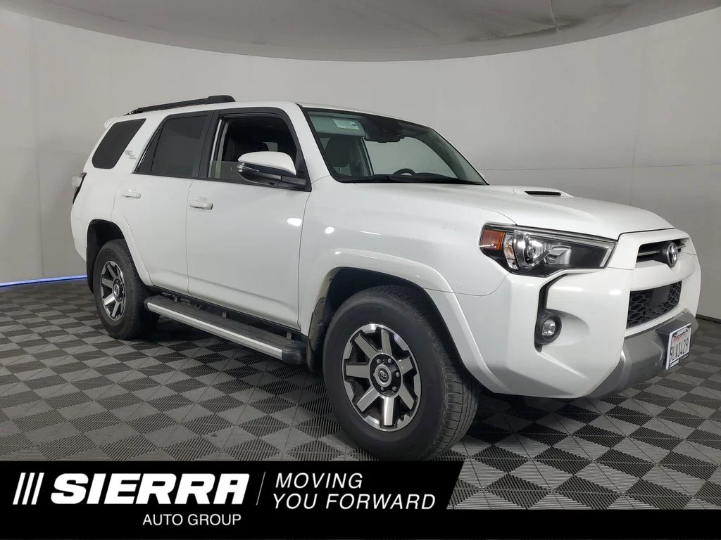 2024 Toyota 4Runner TRD Off-Road Premium 4WD V6's photo