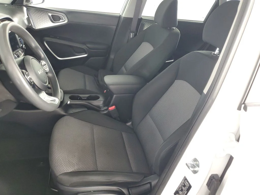 Used 2025 White Kia LX image 12