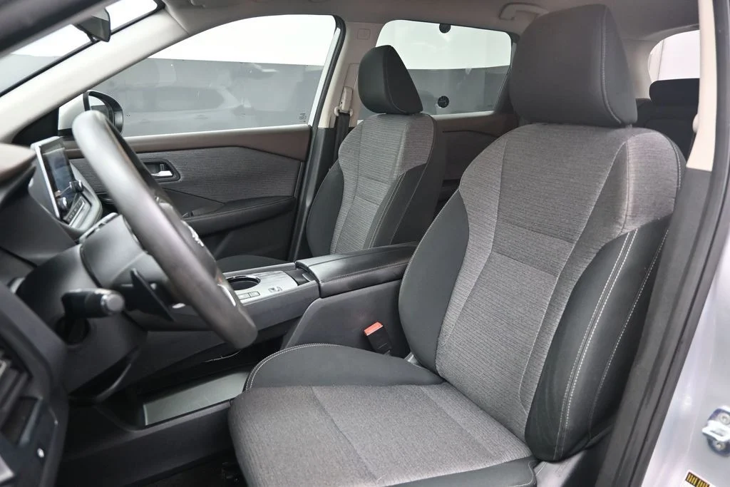 Used 2023 Silver Nissan SV image 20
