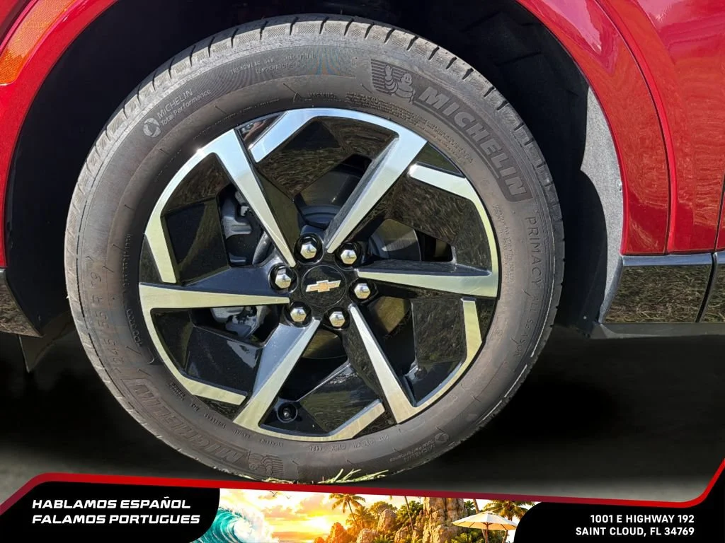 Used 2025 Radiant Red Tintcoat Chevrolet LT image 31