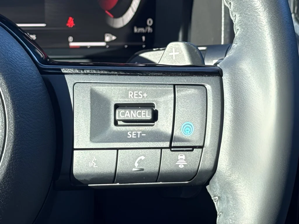 Used 2023 Gray Nissan Platinum image 18