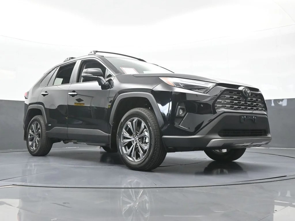 Used 2025 Midnight Black Metallic Toyota Limited image 60