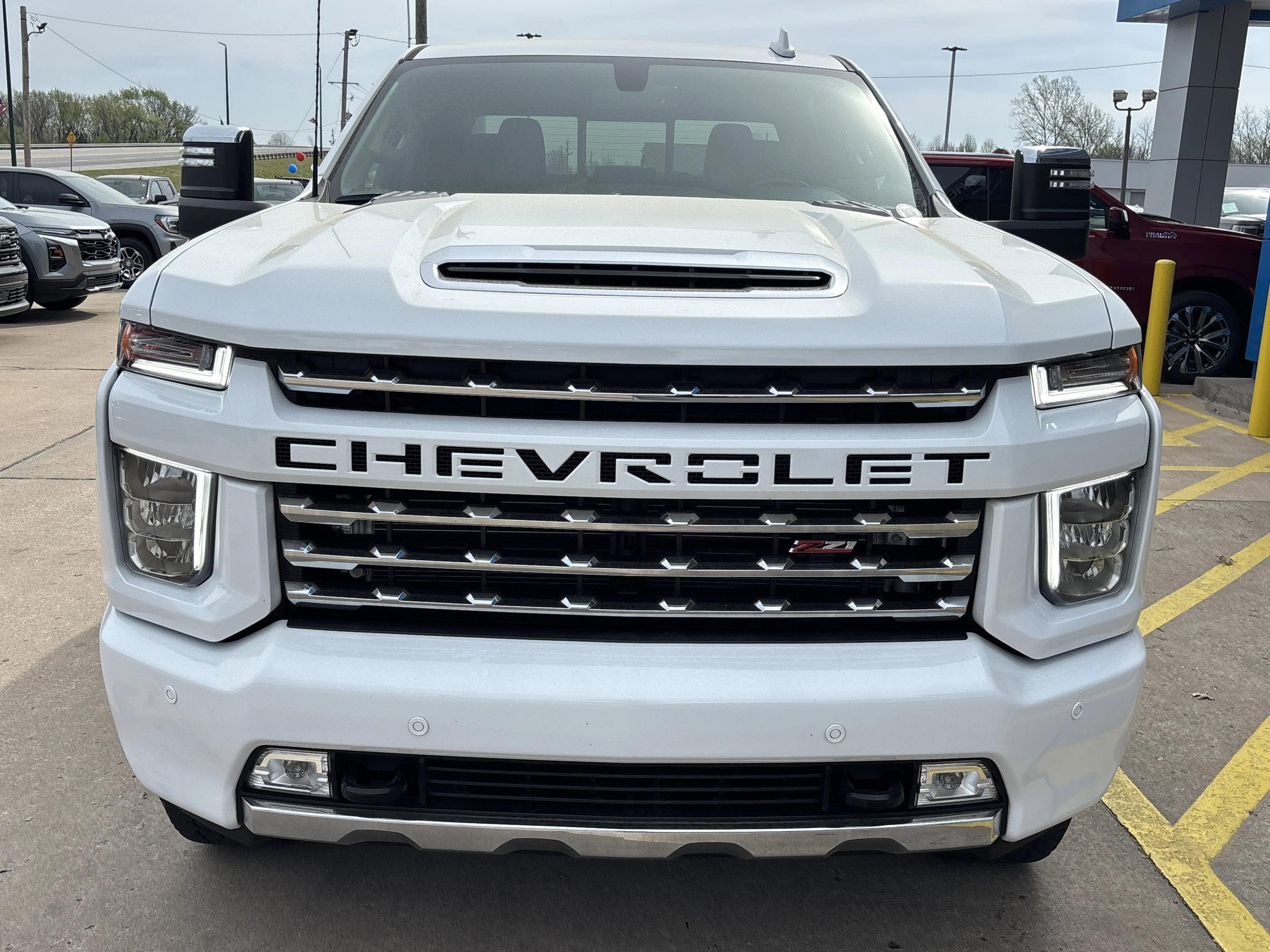 Used 2022 Summit White Chevrolet LTZ 4WD image 12