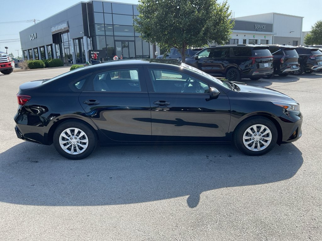 Used 2023 Aurora Black Kia LX image 9