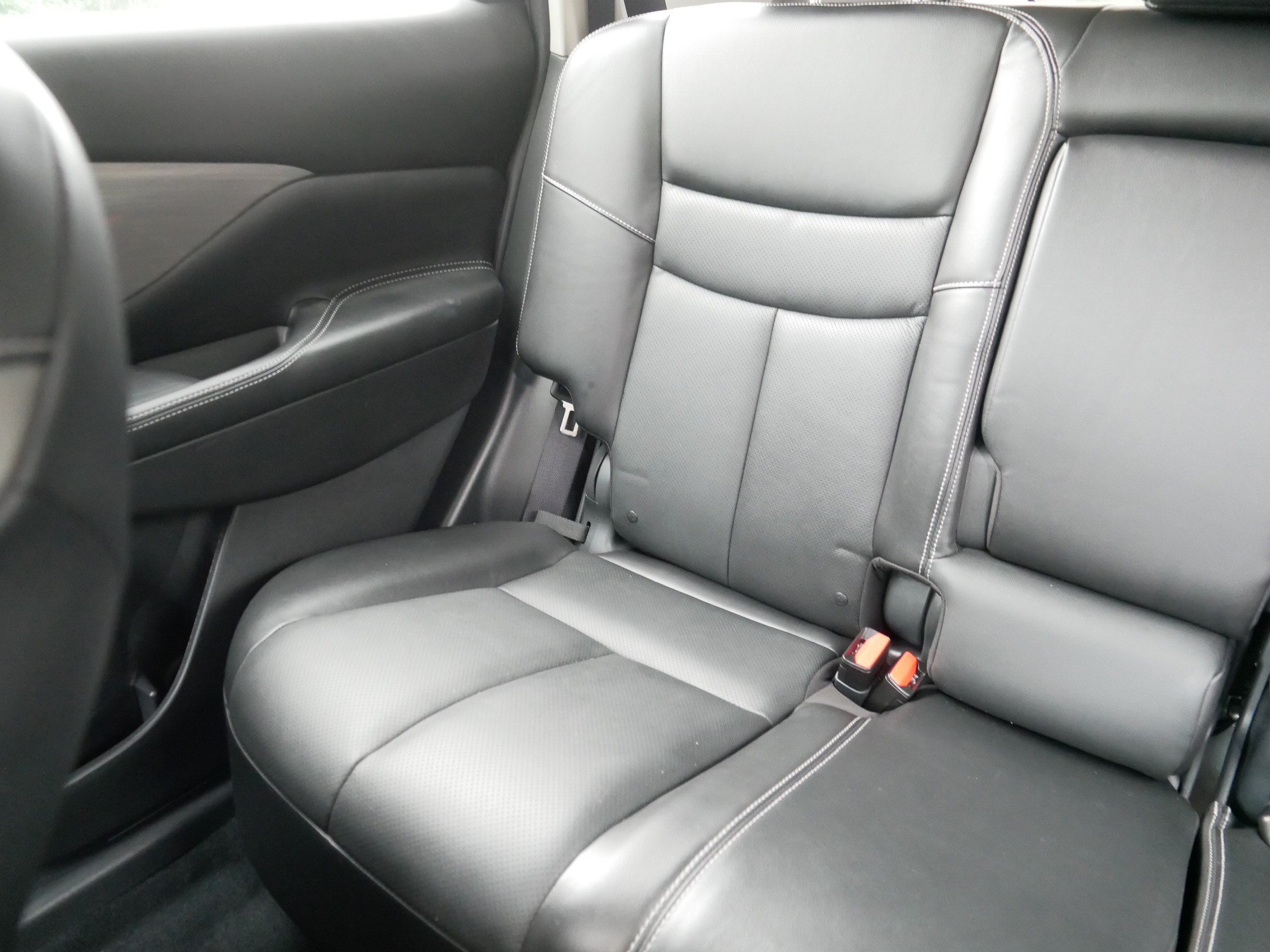 Certified Used 2017 Pearl White Nissan Platinum image 12