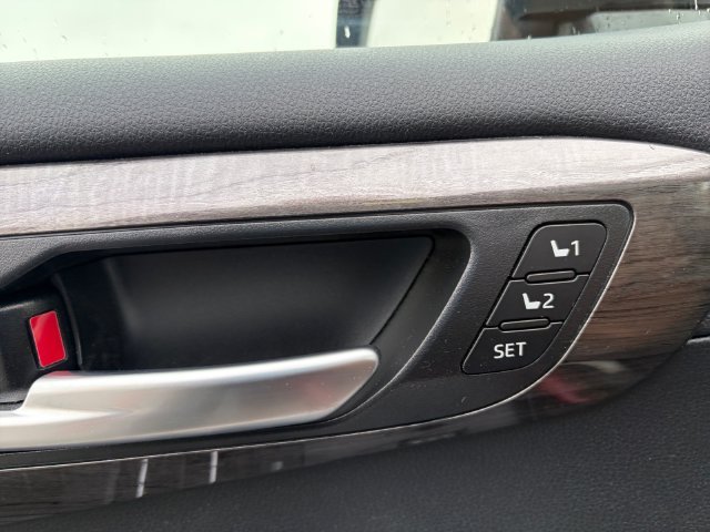 Used 2024 Red Toyota Platinum image 27