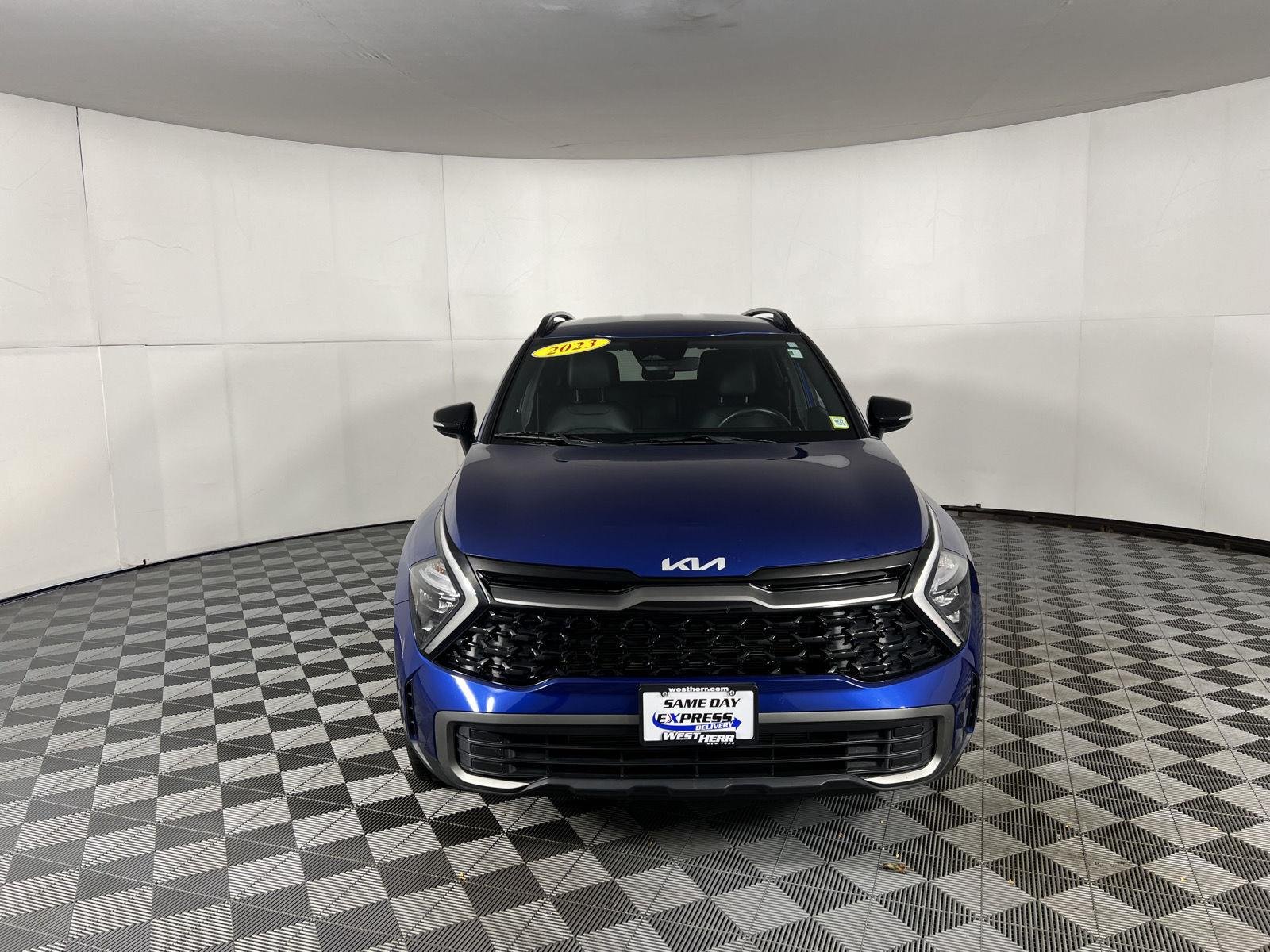 Used 2023 Sapphire Blue Kia X-Line image 4