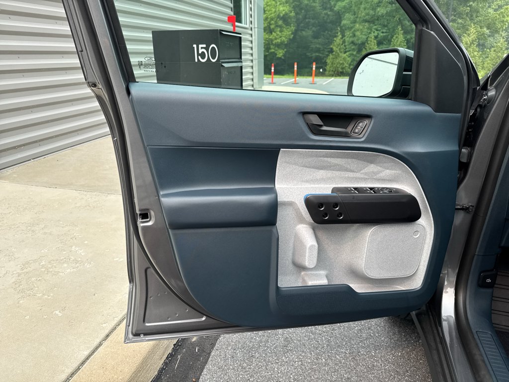 New 2026 Carbonized Gray Metallic Ford XLT image 25