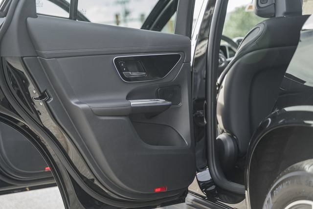 New 2027 Black Mercedes-Benz GLC 300 Coupe image 81