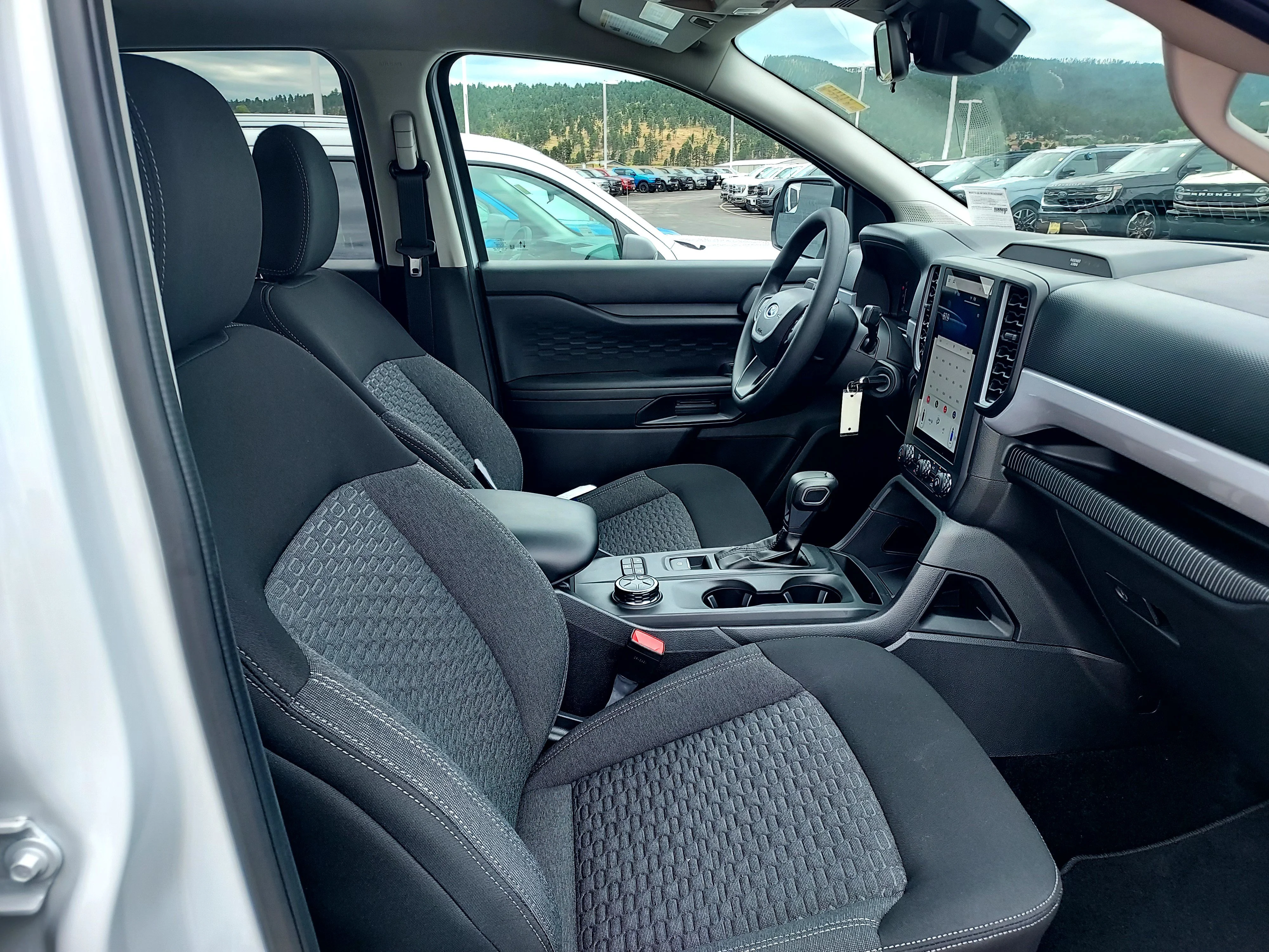 New 2026 Oxford White Ford XL image 27