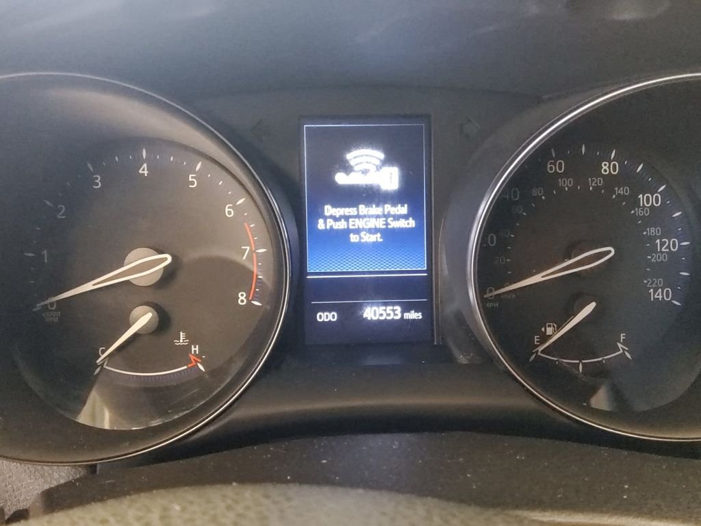 Used 2019 Gray Toyota XLE image 10
