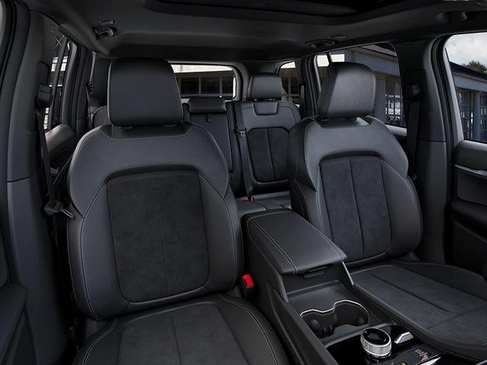 New 2026 Diamond Black Crystal Pearl-Coat Exterior Paint Jeep Altitude 4x4 image 16