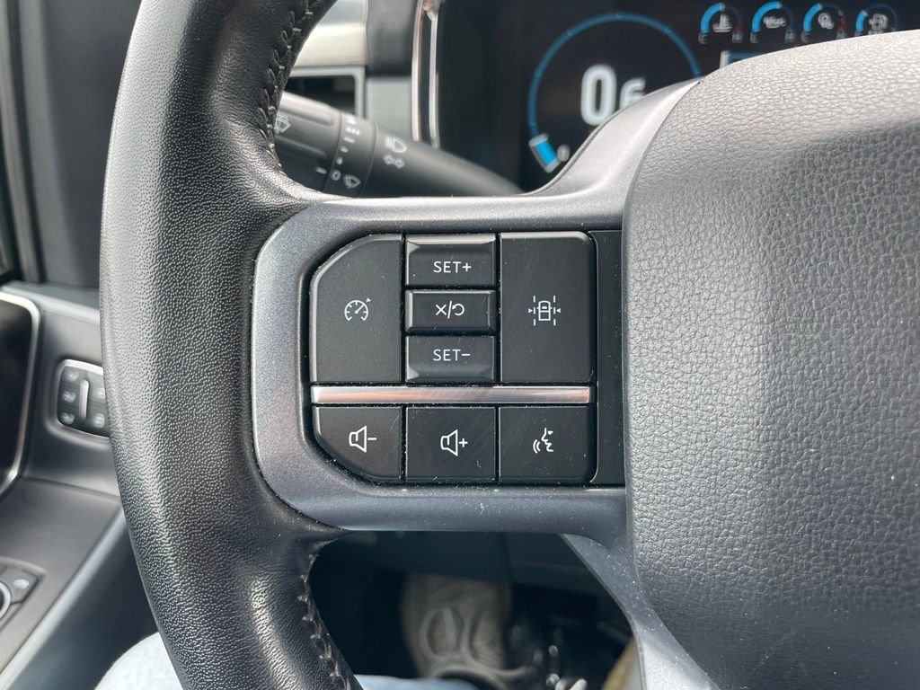Used 2023 Gray Ford Lariat image 23