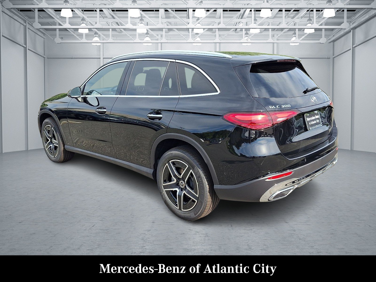 New 2027 Black Mercedes-Benz GLC 300 image 3