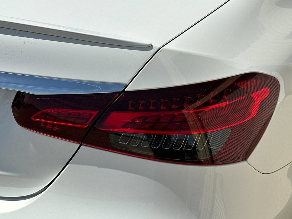 Used 2022 White Mercedes-Benz E 350 image 38