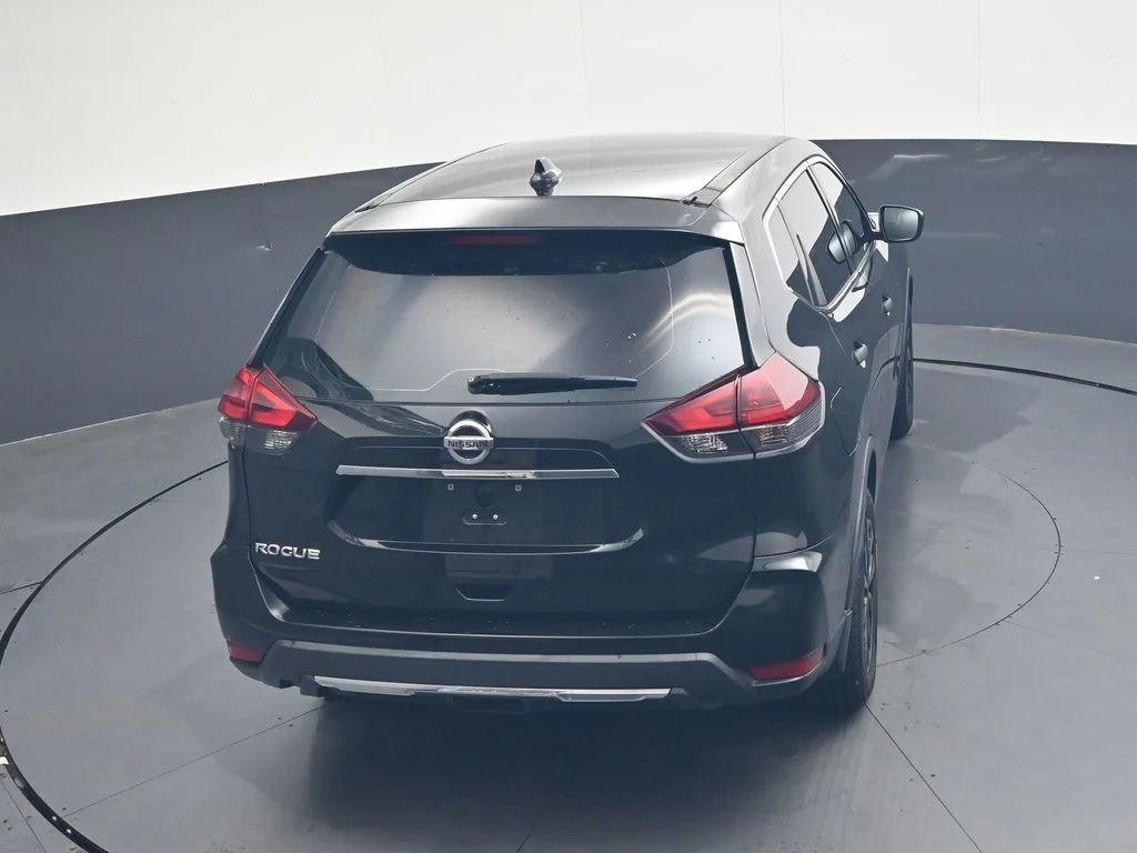 Used 2020 Black Nissan S image 34