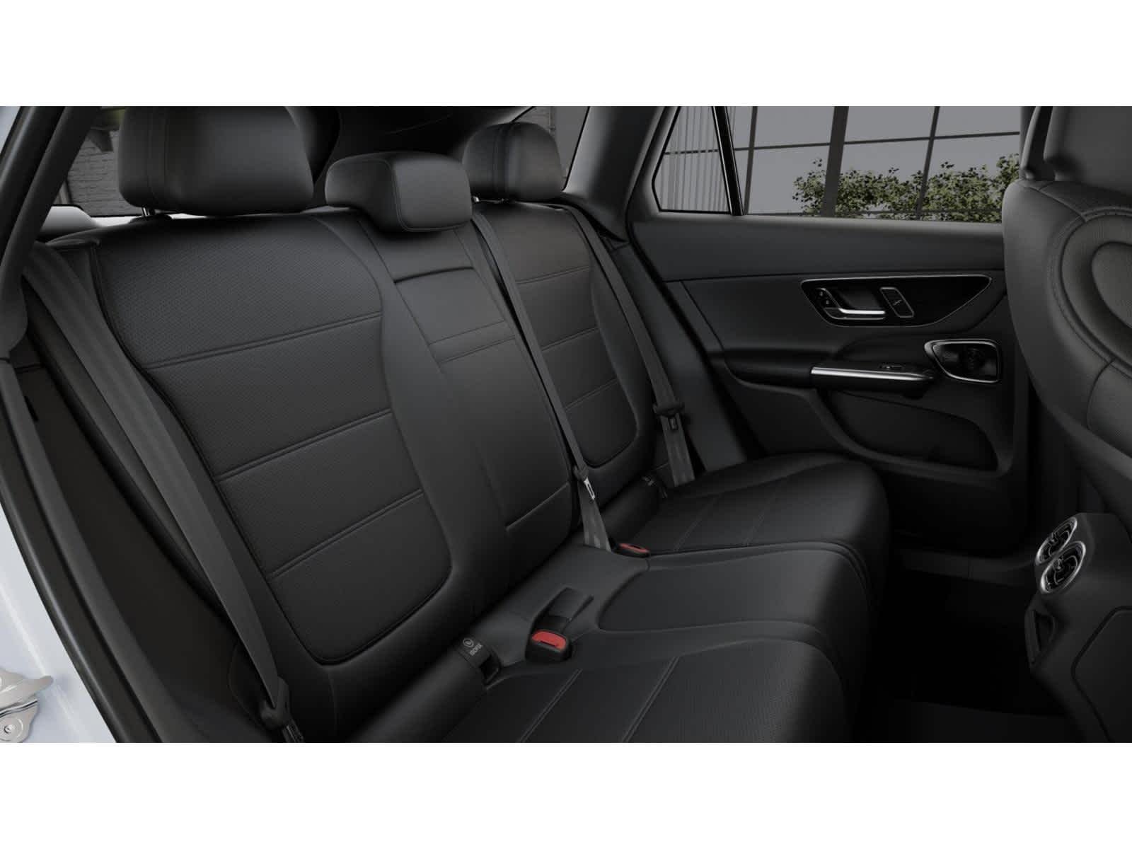 New 2026 Polar White Mercedes-Benz GLC 300 image 4
