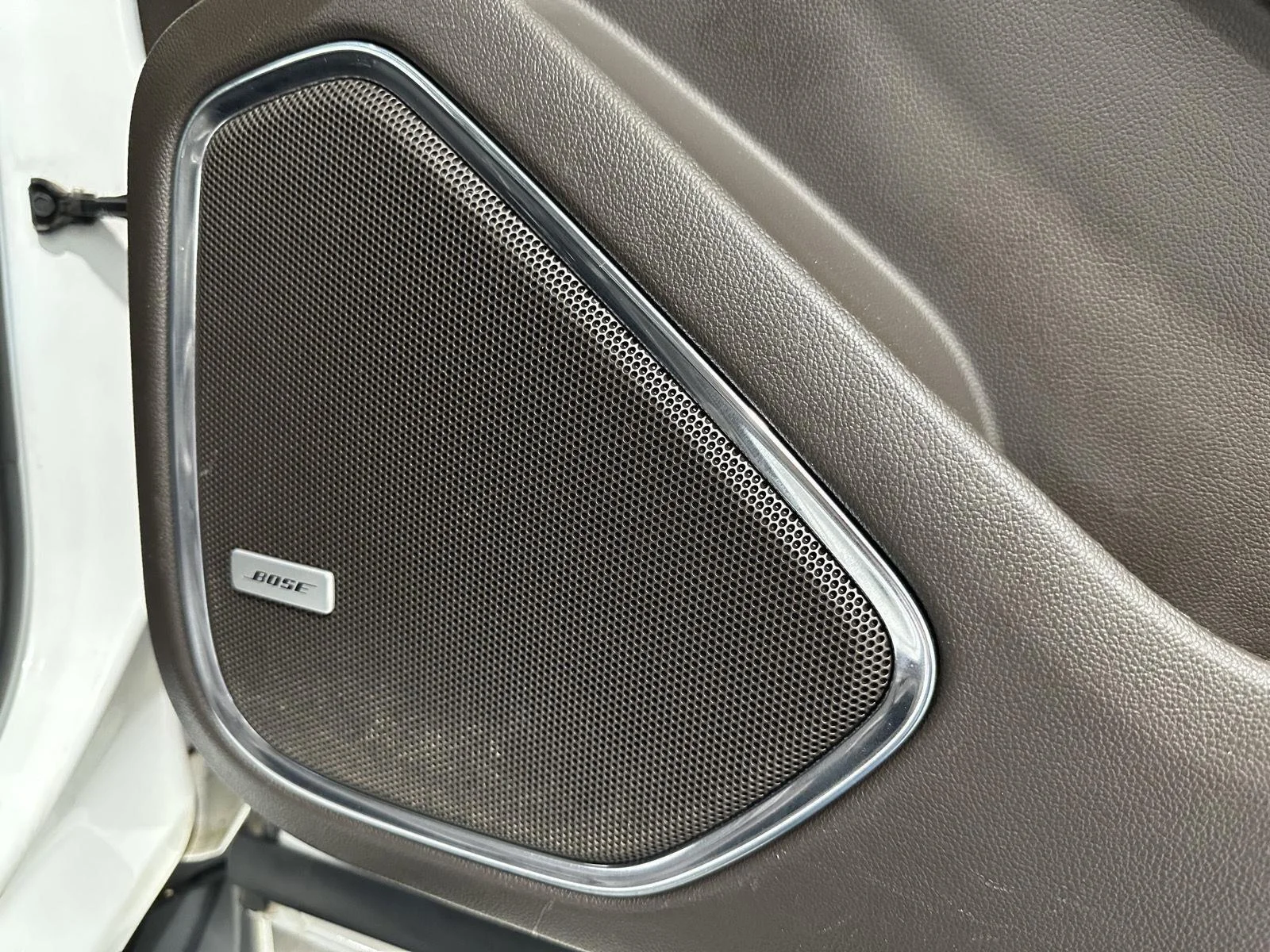 Used 2019 SUMMIT WHITE GMC Denali image 24