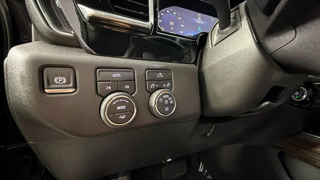 Used 2025 Black Chevrolet RST image 19