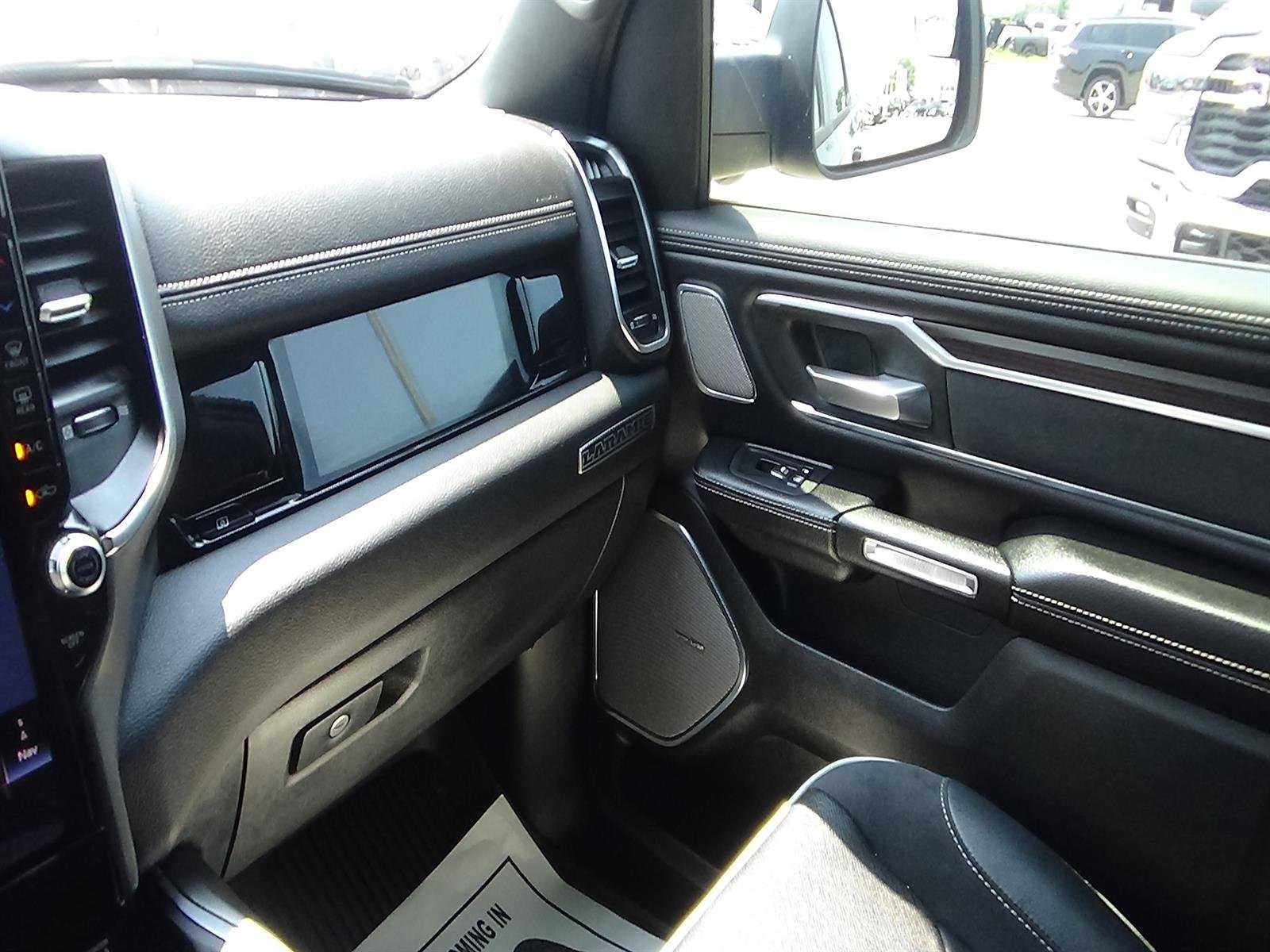 Used 2025 Granite Crystal Metallic Clear Coat (pau) RAM Laramie image 36