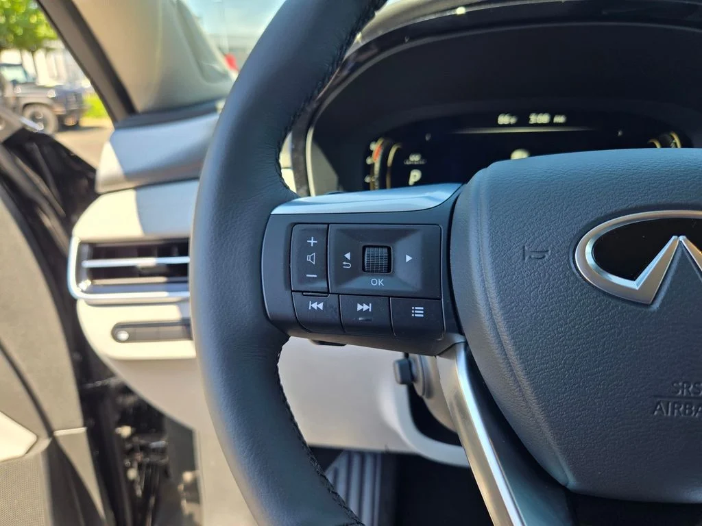 Used 2026 Mineral INFINITI LUXE image 24