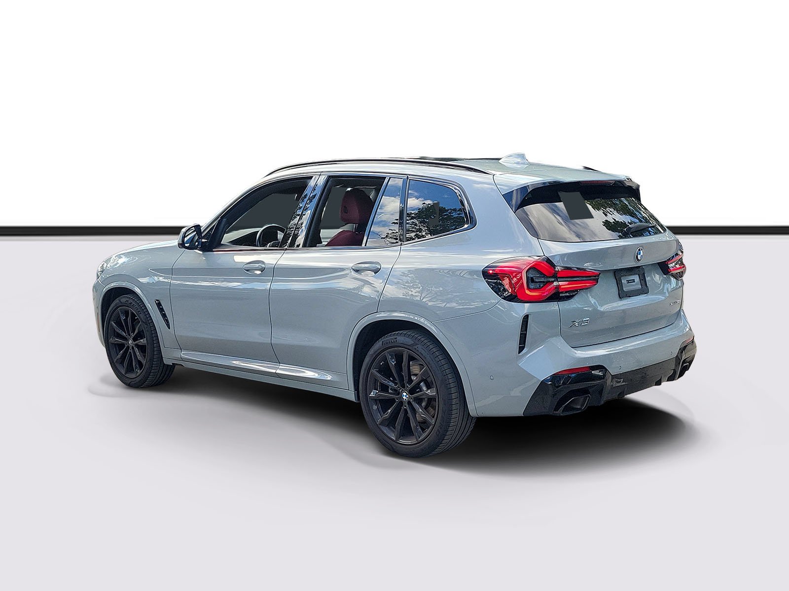 Used 2024 Brooklyn Grey Metallic BMW sDrive30i image 4