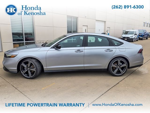 New 2026 Solar Silver Metallic Honda SE image 2
