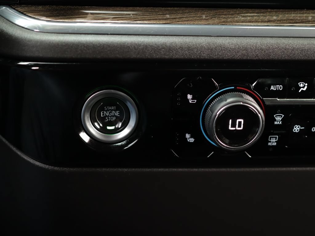 Used 2024 Lakeshore Blue Metallic Chevrolet LT (2FL) image 19